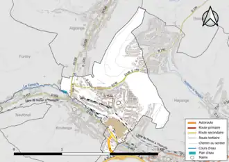 Carte en couleur présentant le réseau hydrographique de la commune