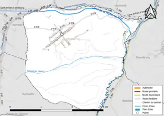 Carte en couleur présentant le réseau hydrographique de la commune