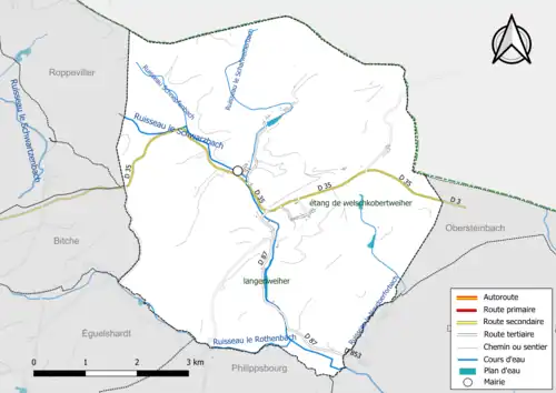 Carte en couleur présentant le réseau hydrographique de la commune