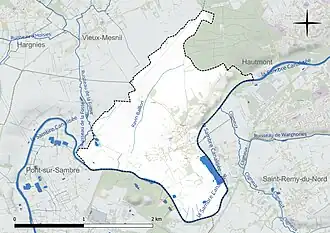 Carte en couleur présentant le réseau hydrographique de la commune