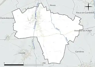 Carte en couleur présentant le réseau hydrographique de la commune