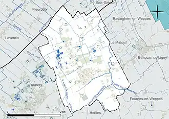 Carte en couleur présentant le réseau hydrographique de la commune