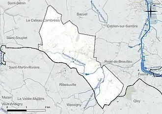 Carte en couleur présentant le réseau hydrographique de la commune