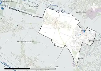 Carte en couleur présentant le réseau hydrographique de la commune