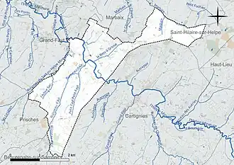 Carte en couleur présentant le réseau hydrographique de la commune