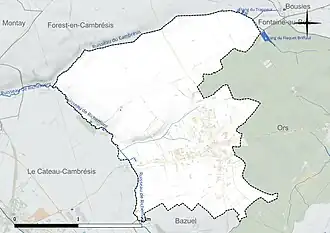 Carte en couleur présentant le réseau hydrographique de la commune