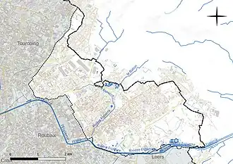 Carte en couleur présentant le réseau hydrographique de la commune