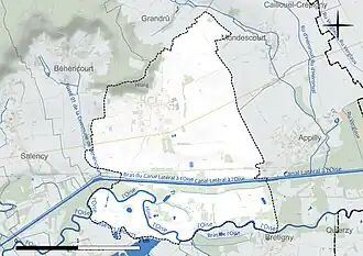 Carte en couleur présentant le réseau hydrographique de la commune