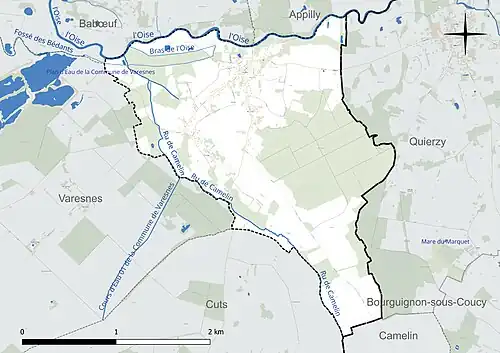 Carte en couleur présentant le réseau hydrographique de la commune