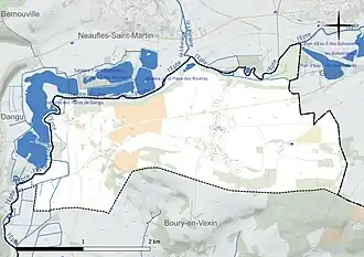 Carte en couleur présentant le réseau hydrographique de la commune