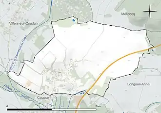 Carte en couleur présentant le réseau hydrographique de la commune