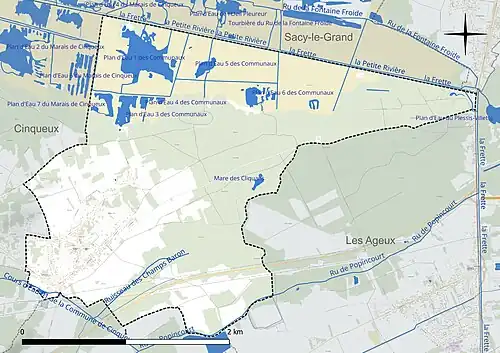 Carte en couleur présentant le réseau hydrographique de la commune