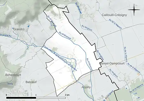Carte en couleur présentant le réseau hydrographique de la commune