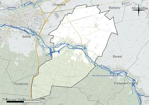 Carte en couleur présentant le réseau hydrographique de la commune