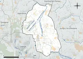 Carte en couleur présentant le réseau hydrographique de la commune