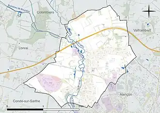 Carte en couleur présentant le réseau hydrographique de la commune