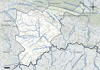 Carte en couleur présentant le réseau hydrographique de la commune