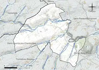 Carte en couleur présentant le réseau hydrographique de la commune