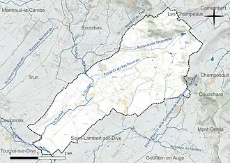 Carte en couleur présentant le réseau hydrographique de la commune