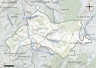 Carte en couleur présentant le réseau hydrographique de la commune