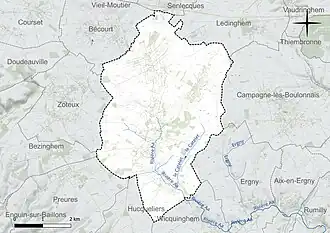 Carte en couleur présentant le réseau hydrographique de la commune