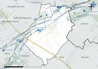 Carte en couleur présentant le réseau hydrographique de la commune