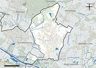 Carte en couleur présentant le réseau hydrographique de la commune