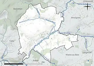 Carte en couleur présentant le réseau hydrographique de la commune