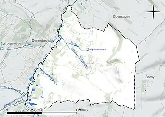 Carte en couleur présentant le réseau hydrographique de la commune