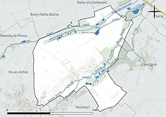 Carte en couleur présentant le réseau hydrographique de la commune