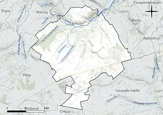 Carte en couleur présentant le réseau hydrographique de la commune