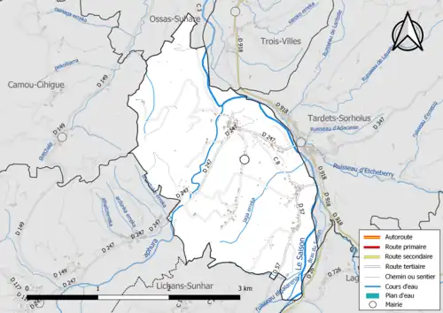 Carte en couleur présentant le réseau hydrographique de la commune
