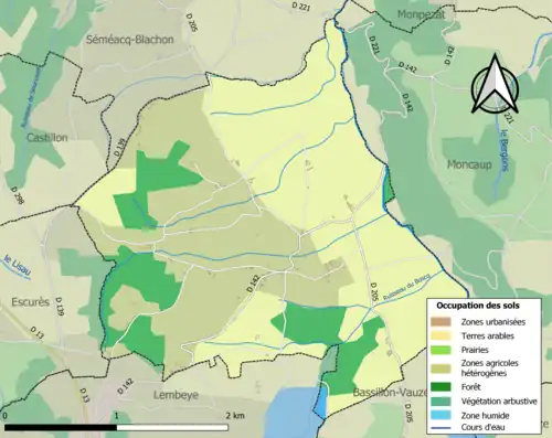 Carte en couleurs présentant l'occupation des sols.