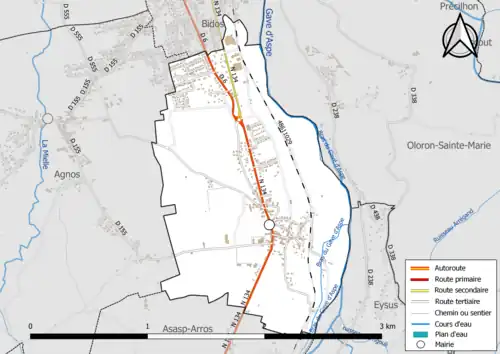 Carte en couleur présentant le réseau hydrographique de la commune