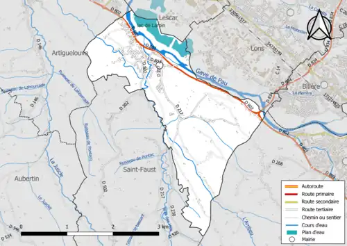 Carte en couleur présentant le réseau hydrographique de la commune