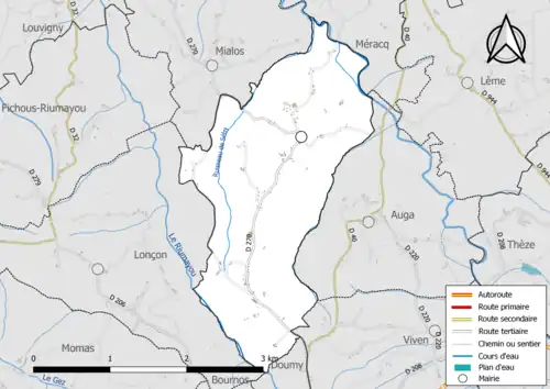 Carte en couleur présentant le réseau hydrographique de la commune