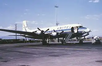 Douglas DC-6 d'United Airlines, semblable au Mainliner Idaho impliqué dans l'accident.