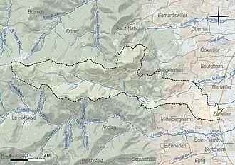 Carte en couleur présentant le réseau hydrographique de la commune