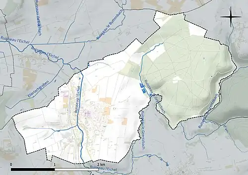Carte en couleur présentant le réseau hydrographique de la commune