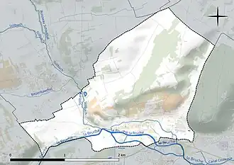 Carte en couleur présentant le réseau hydrographique de la commune
