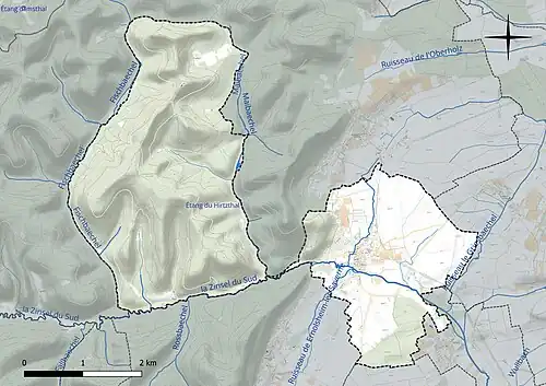 Carte en couleur présentant le réseau hydrographique de la commune