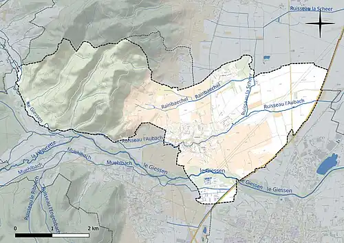 Carte en couleur présentant le réseau hydrographique de la commune