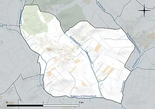 Carte en couleur présentant le réseau hydrographique de la commune