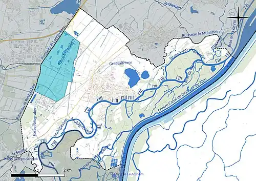 Carte en couleur présentant le réseau hydrographique de la commune