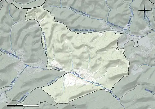 Carte en couleur présentant le réseau hydrographique de la commune