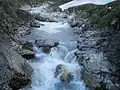 Cascade de Gadokjahkka dans le parc national de Sarek.