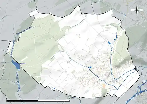 Carte en couleur présentant le réseau hydrographique de la commune