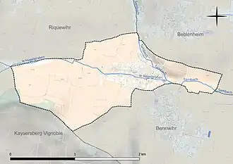 Carte en couleur présentant le réseau hydrographique de la commune