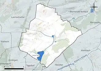 Carte en couleur présentant le réseau hydrographique de la commune