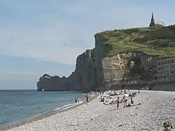 La falaise d'Amont le matin.